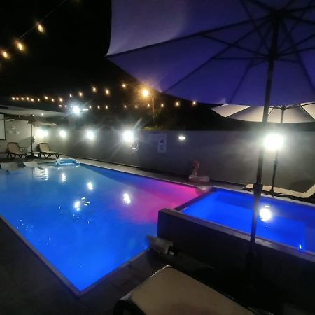 Aquaville Dorado Moderna A Studio 7 Exterior photo