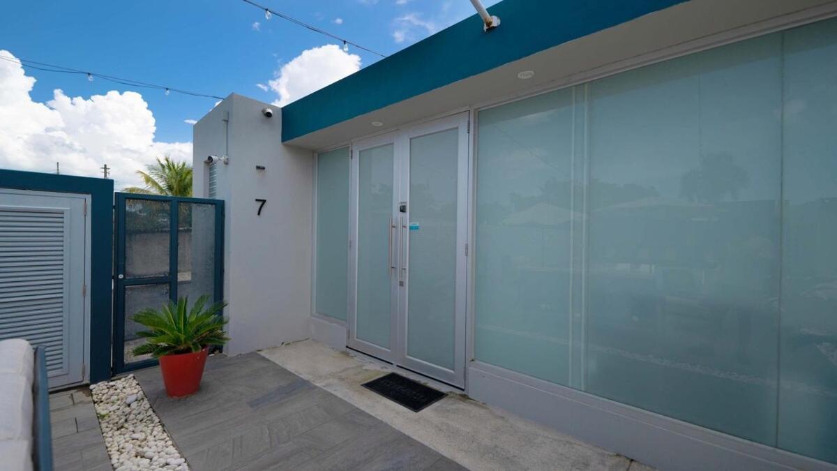 Aquaville Dorado Moderna A Studio 7 Exterior photo
